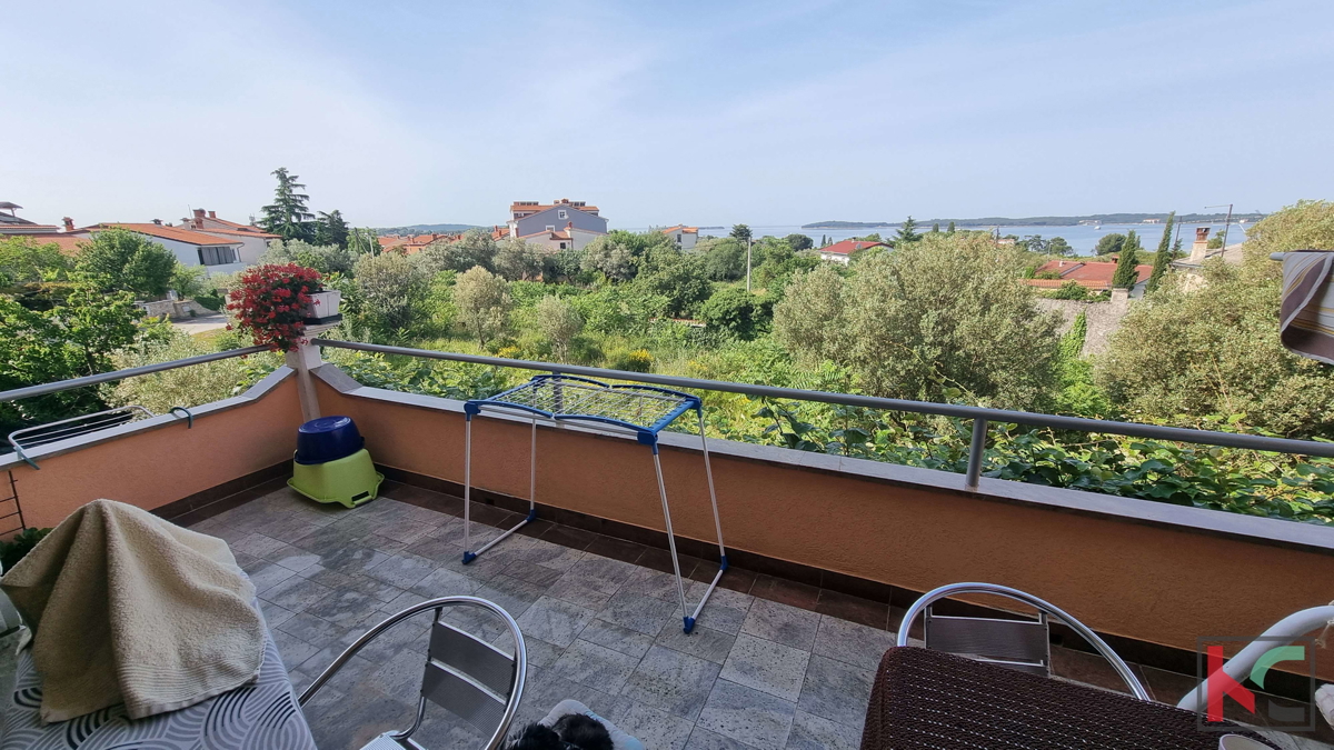 Istra, Fažana, hiša s 5 apartmaji in pogledom na morje