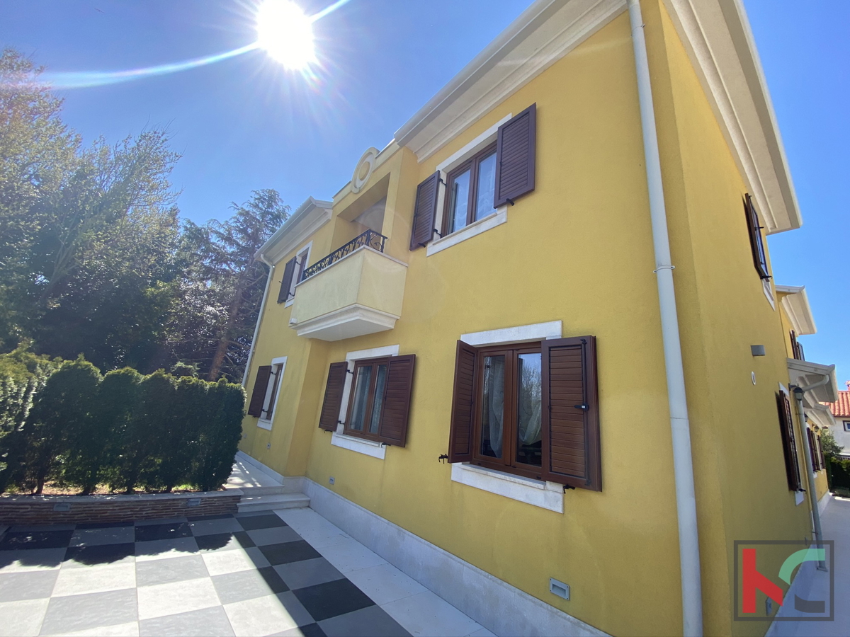 Istra, Banjole, lepa vila z bazenom, 300m od plaže