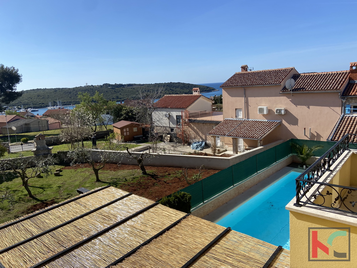 Istra, Banjole, lepa vila z bazenom, 300m od plaže