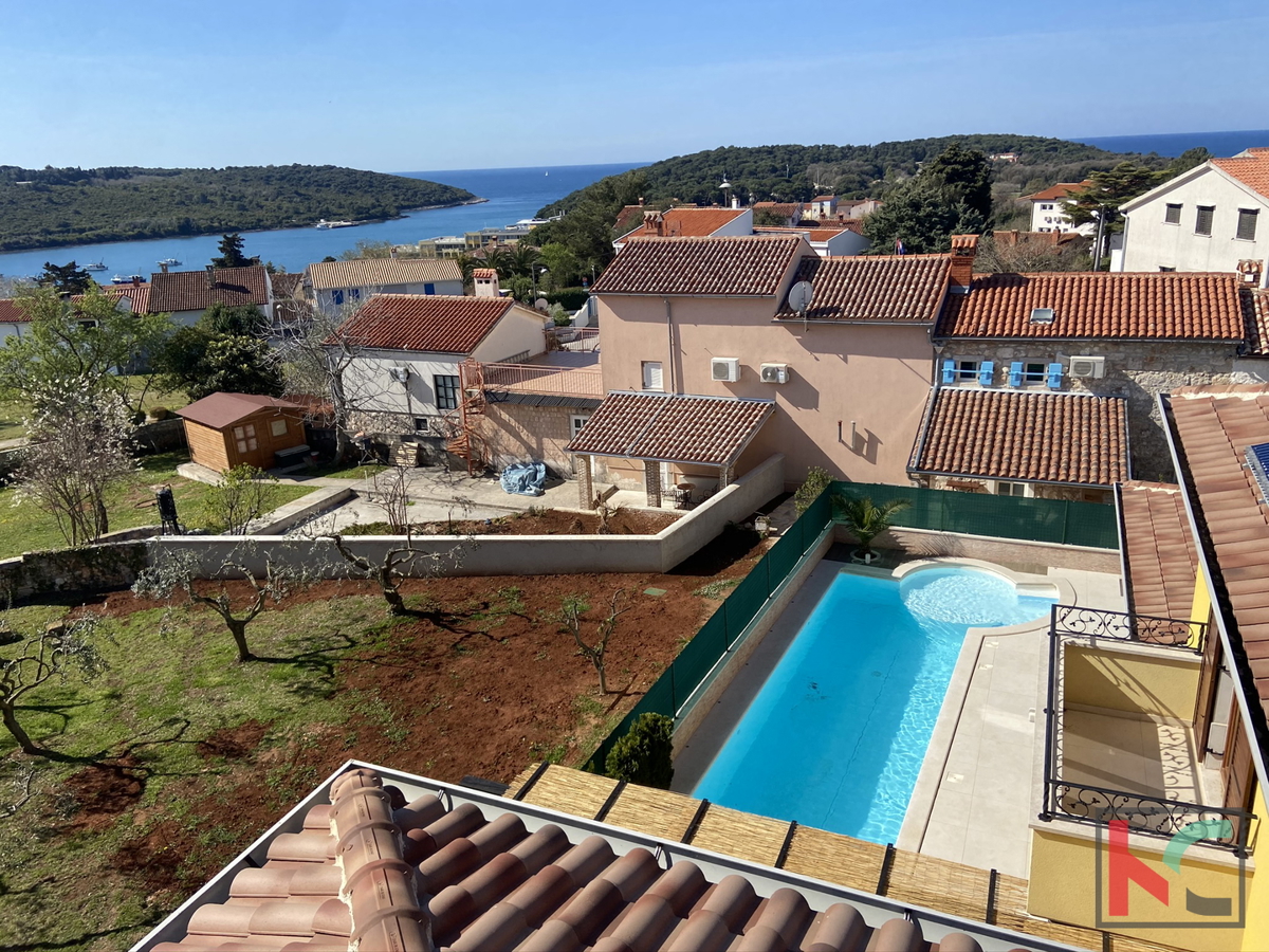 Istra, Banjole, lepa vila z bazenom, 300m od plaže