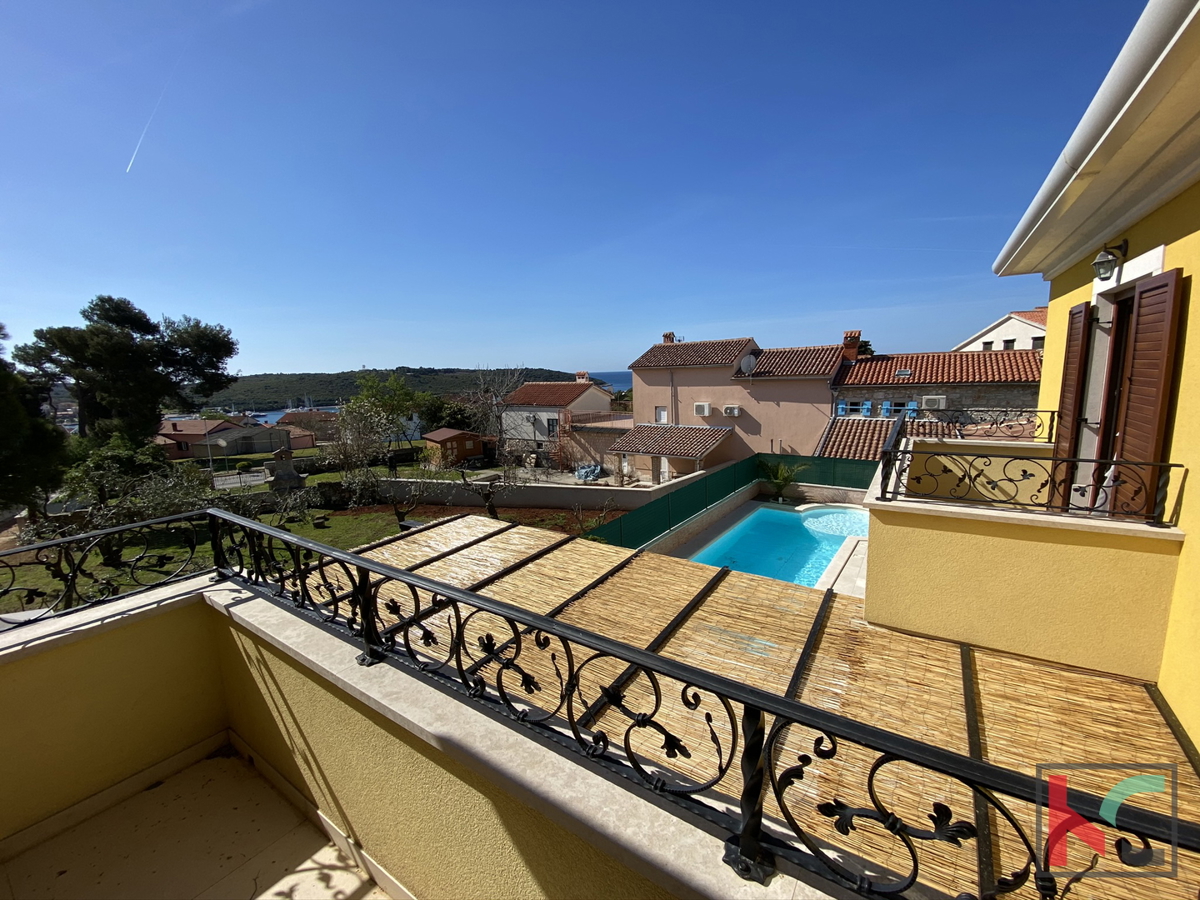 Istra, Banjole, lepa vila z bazenom, 300m od plaže