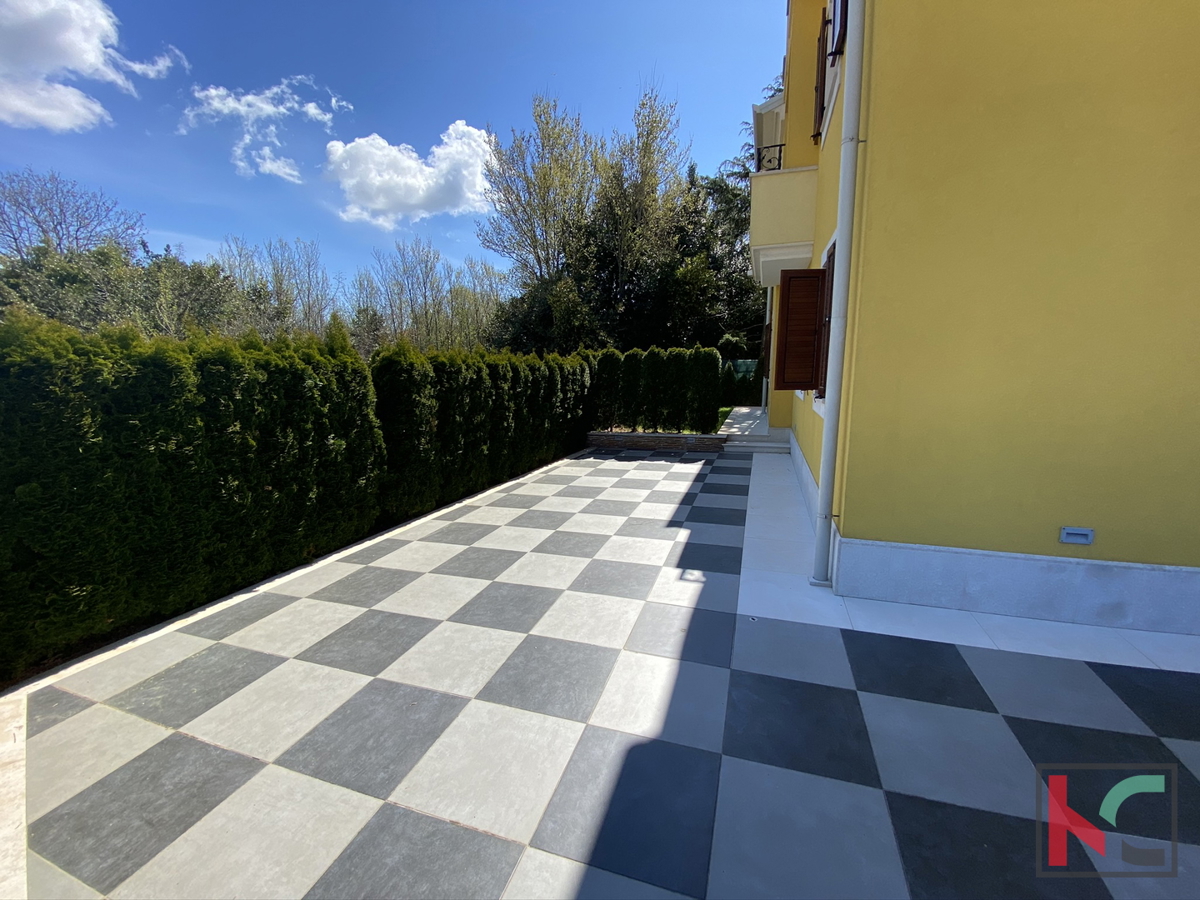Istra, Banjole, lepa vila z bazenom, 300m od plaže