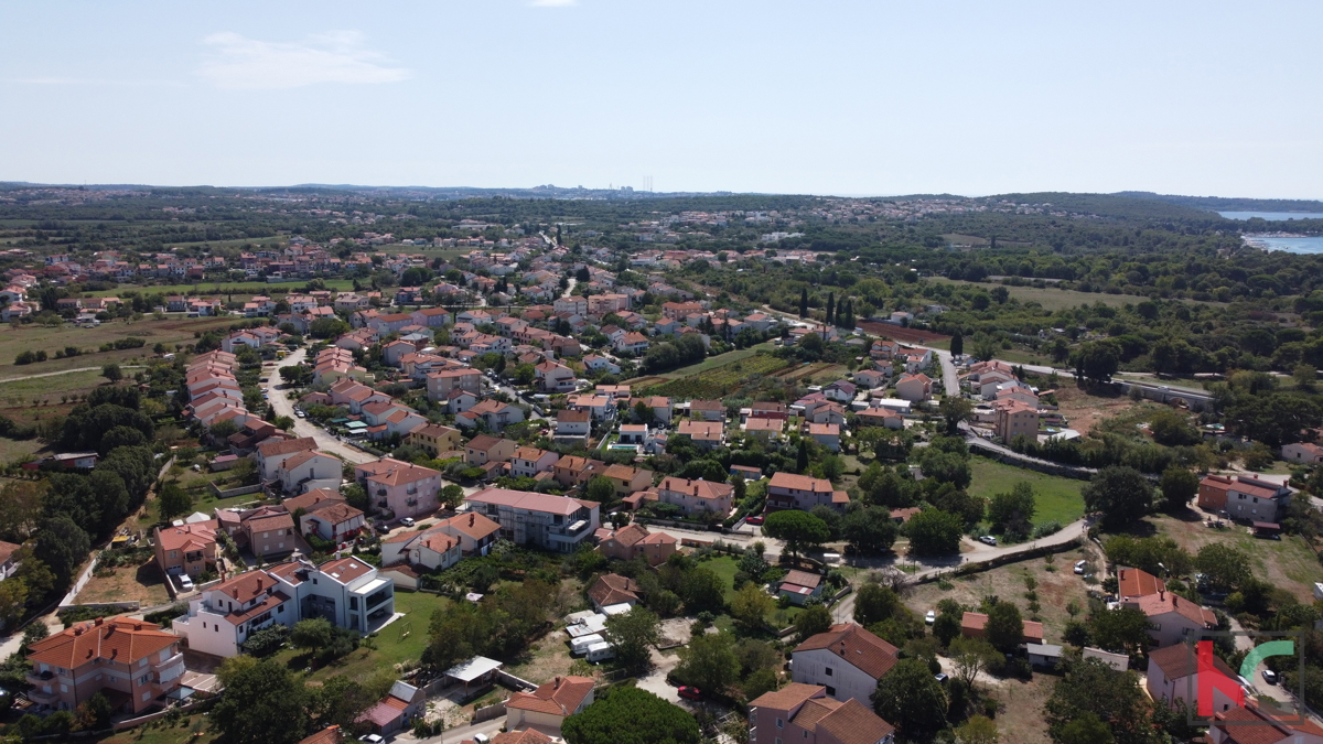 Istra - Fažana, atraktivno gradbeno zemljišče nedaleč od morja in plaž