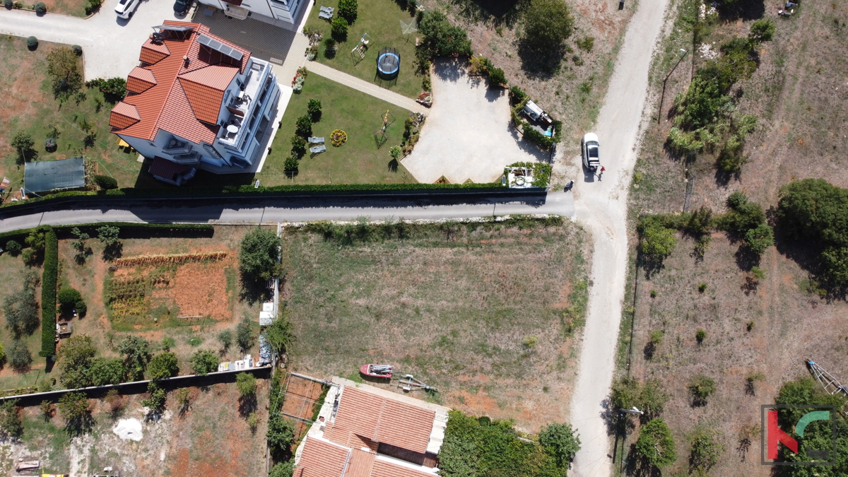 Istra - Fažana, atraktivno gradbeno zemljišče nedaleč od morja in plaž