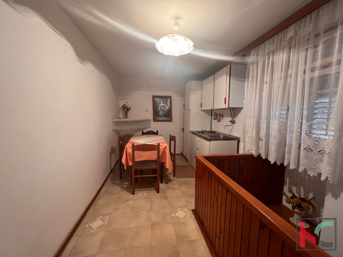 Istra, Svetvinčenat, Hiša, 136 m2 s potencialom na lepi parceli #prodaja