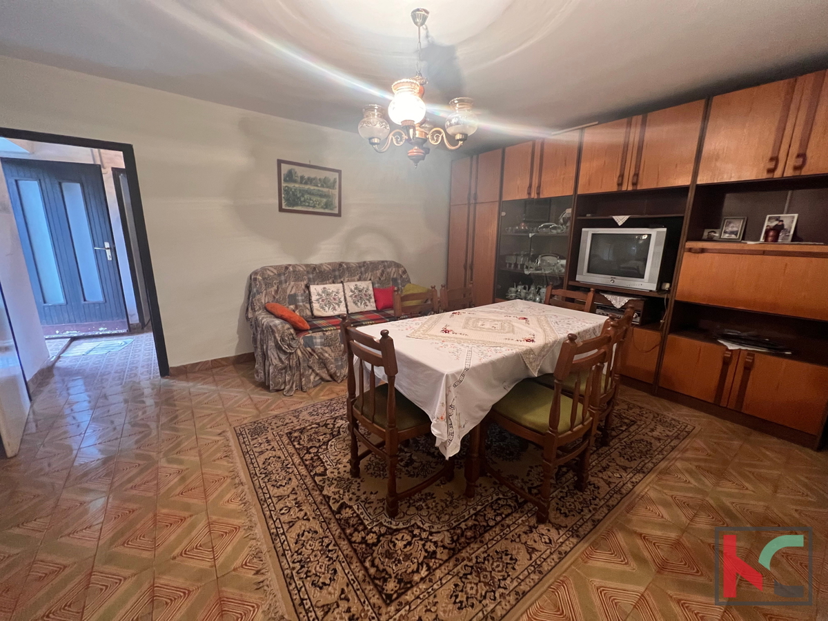 Istra, Svetvinčenat, Hiša, 136 m2 s potencialom na lepi parceli #prodaja