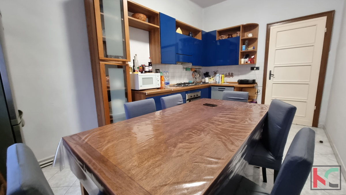 Pula, Punta, stanovanje 122,72m2 s pogledom na morje