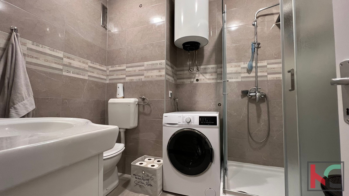 Pula, Stoja, trisobno družinsko stanovanje, 60 m2, popolnoma prenovljeno na idealni lokaciji #prodaja