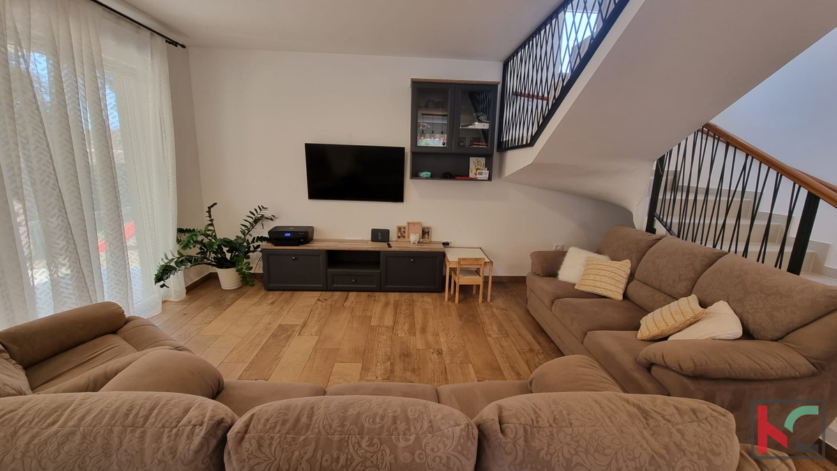 Prostorna vila na mirni lokaciji - 192,56 m2 udobja v predmestju Poreča, #prodaja