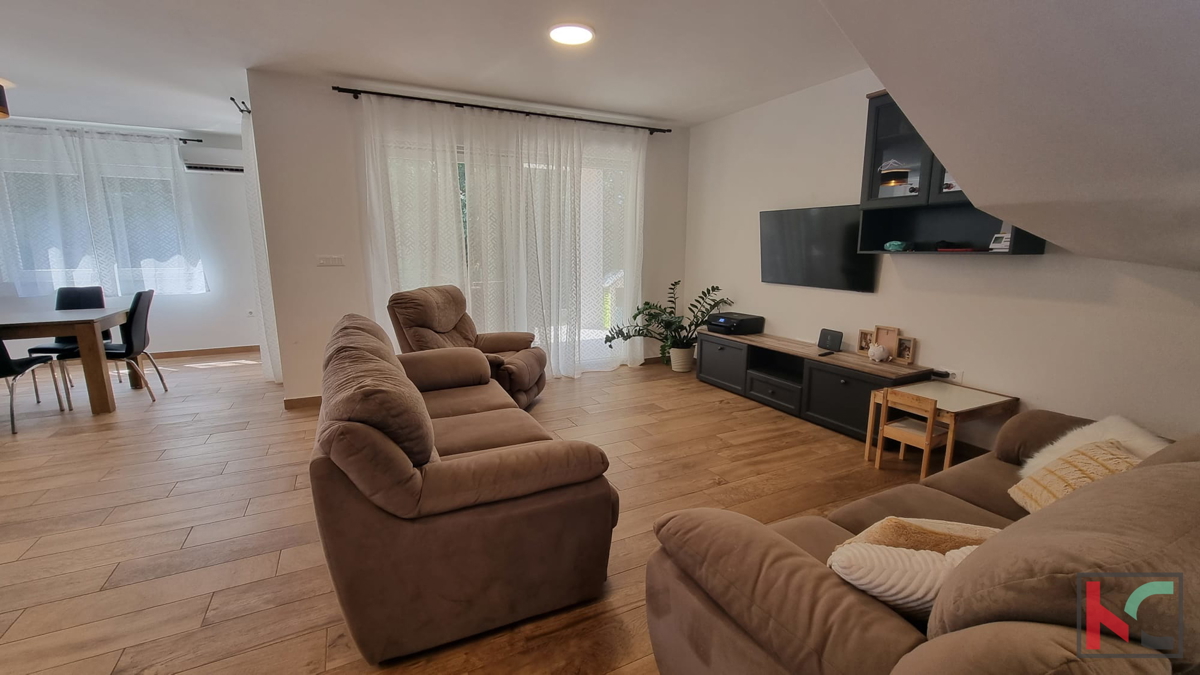 Prostorna vila na mirni lokaciji - 192,56 m2 udobja v predmestju Poreča, #prodaja