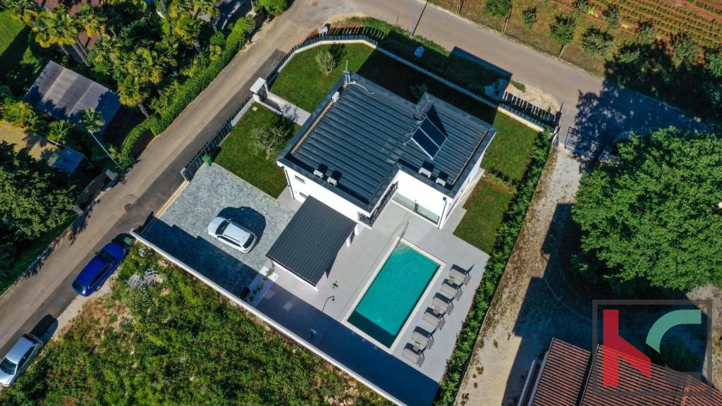 Istra, Poreč, kuća sa bazenom i uređenom okućnicom nedaleko mora, #prodaja
