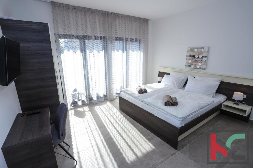 Istra, Poreč, kuća sa bazenom i uređenom okućnicom nedaleko mora, #prodaja