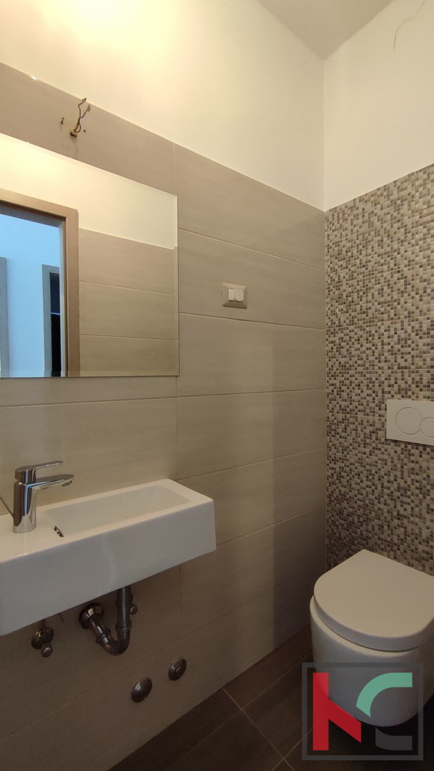 Istra, Rovinj, hiša s tremi apartmaji blizu morja in plaže, #prodaja