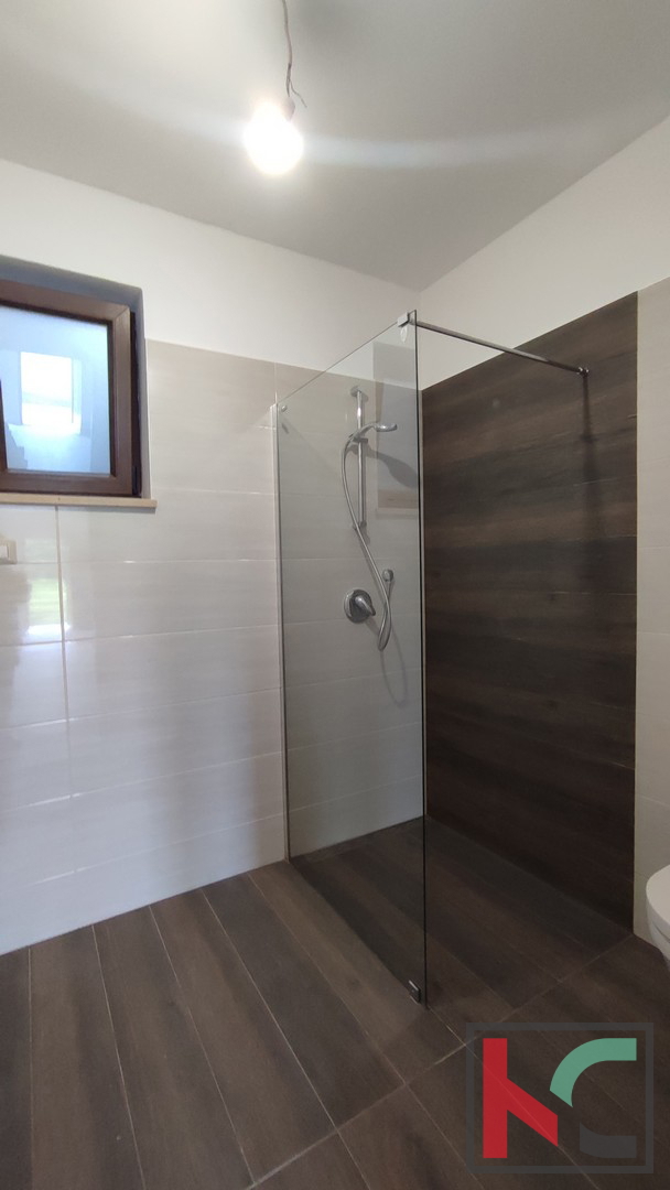 Istra, Rovinj, hiša s tremi apartmaji blizu morja in plaže, #prodaja