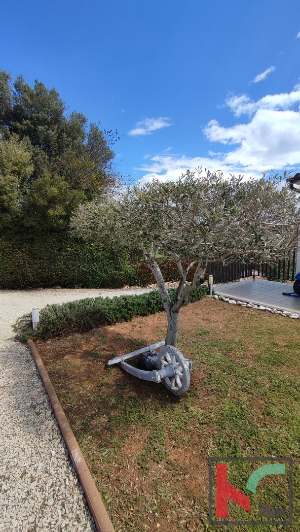 Istra, Rovinj, hiša s tremi apartmaji blizu morja in plaže, #prodaja