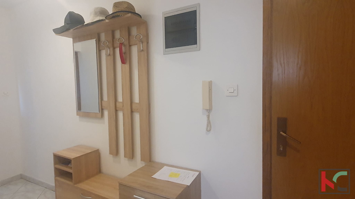 Poreč, dvosobno stanovanje z vrtom in lastnim parkirnim mestom #prodaja