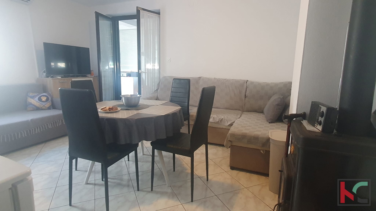 Poreč, dvosobno stanovanje z vrtom in lastnim parkirnim mestom #prodaja