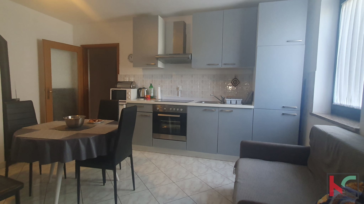 Poreč, dvosobno stanovanje z vrtom in lastnim parkirnim mestom #prodaja