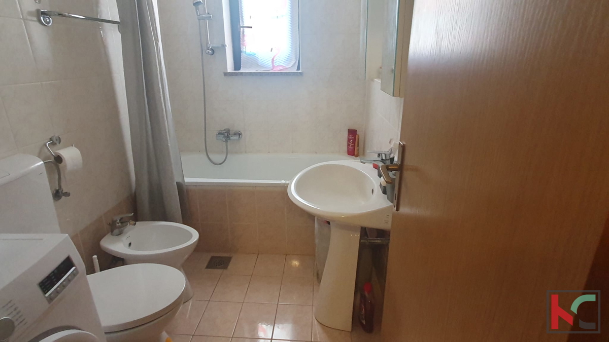 Poreč, dvosobno stanovanje z vrtom in lastnim parkirnim mestom #prodaja