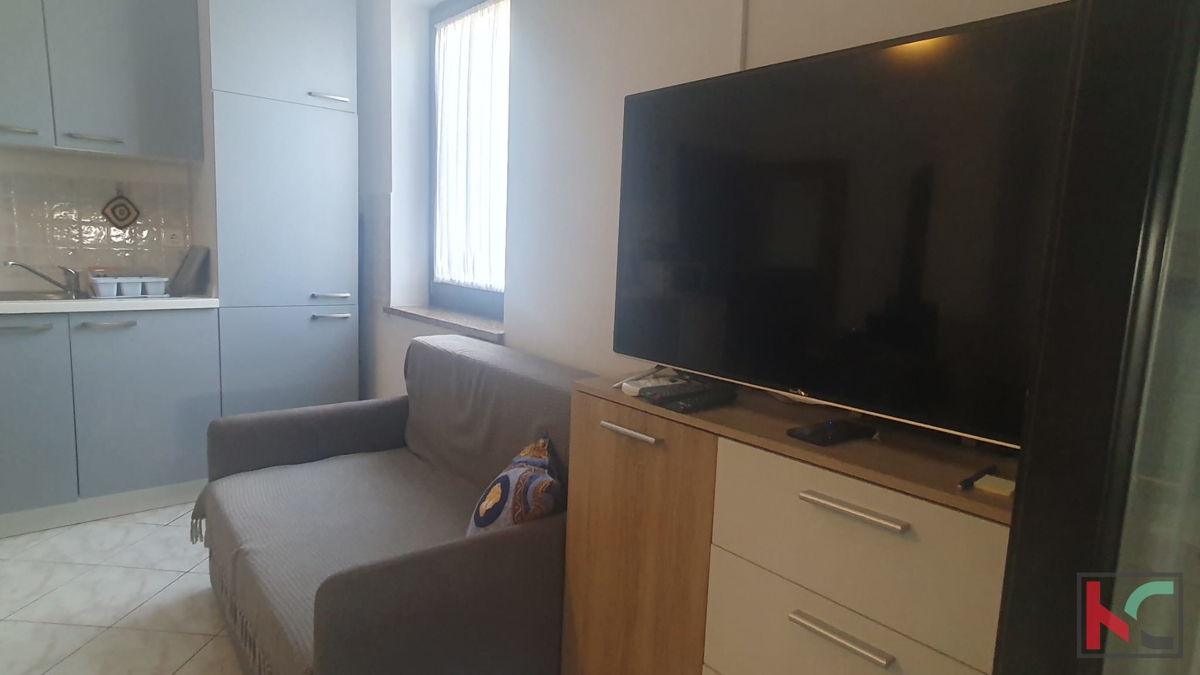 Poreč, dvosobno stanovanje z vrtom in lastnim parkirnim mestom #prodaja