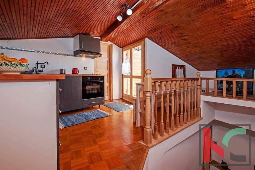 Istra, Rovinj, center, kamnita hiša s pogledom na morje #prodaja