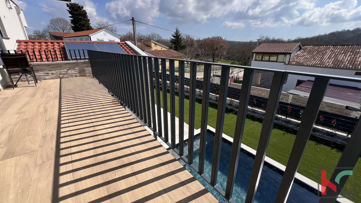 Istra, Sveti Lovreč, moderna vila z bazenom #prodaja
