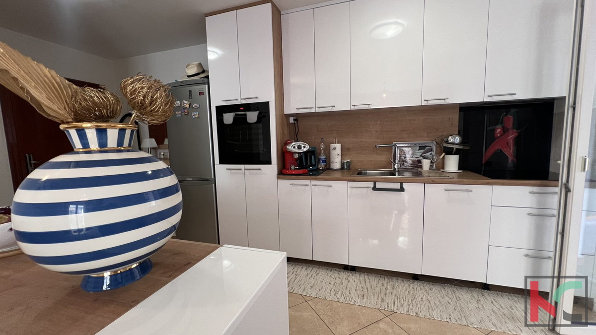 Istra, Medulin, čudovit dvosobni apartma ob morju, pogled na morje #prodaja