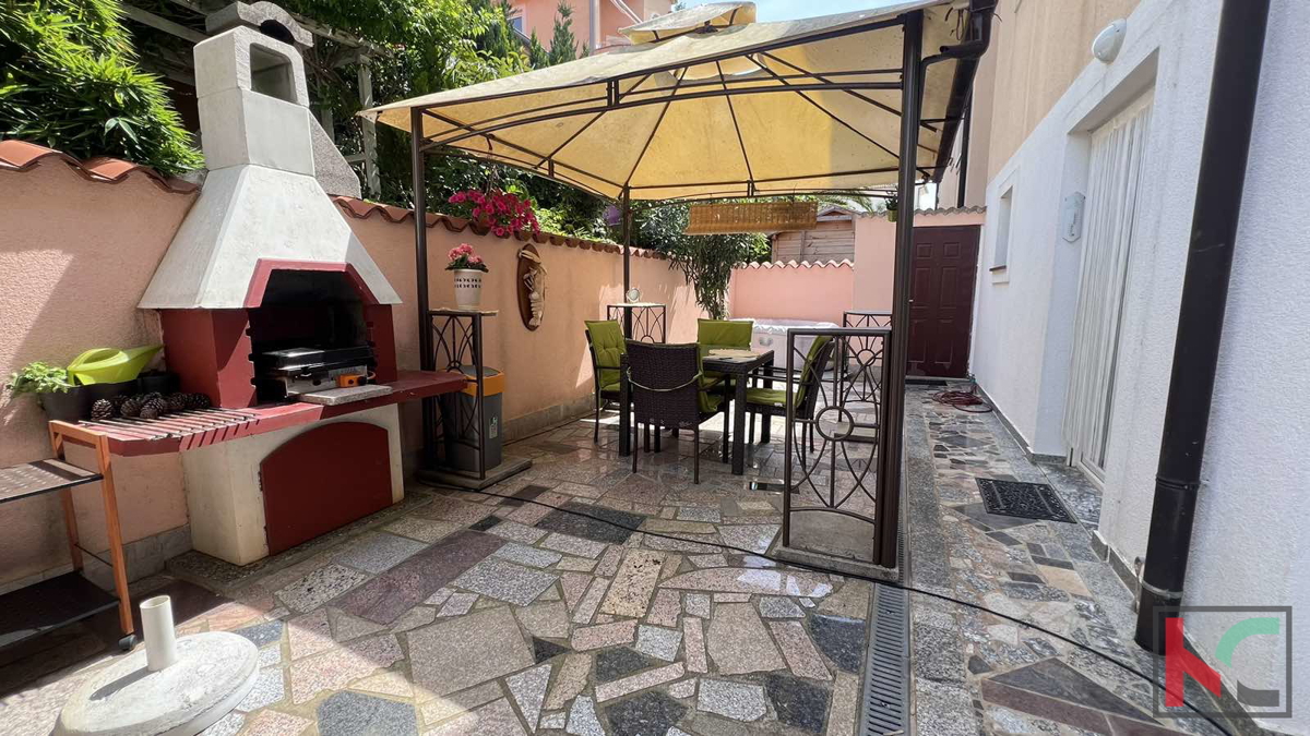 Istra, Medulin, čudovit dvosobni apartma ob morju, pogled na morje #prodaja