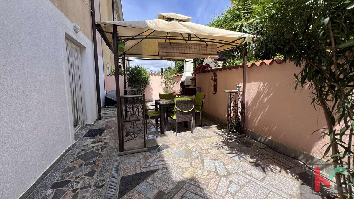 Istra, Medulin, čudovit dvosobni apartma ob morju, pogled na morje #prodaja