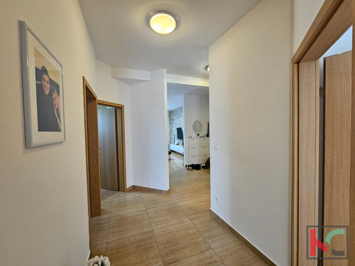 Istra, Fažana, Valbandon, moderno opremljeno stanovanje 88,23 m2 s tremi spalnicami in dvema kopalnicama, #prodaja
