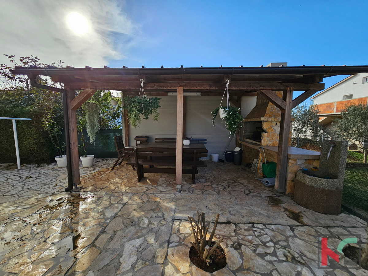 Istra, Fažana, Valbandon, moderno opremljeno stanovanje 88,23 m2 s tremi spalnicami in dvema kopalnicama, #prodaja