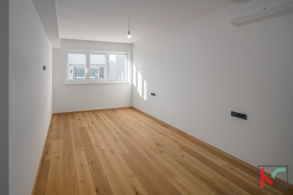 Rovinj, dvoetažno stanovanje, 159m2 v novogradnji, 4SS+DB z dvema parkirnima mestoma v garaži, # prodaja