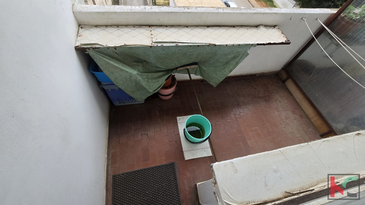 PULA, VERUDA, TROSOBNO STANOVANJE NA ZAŽELENI LOKACIJI#PRODAJA