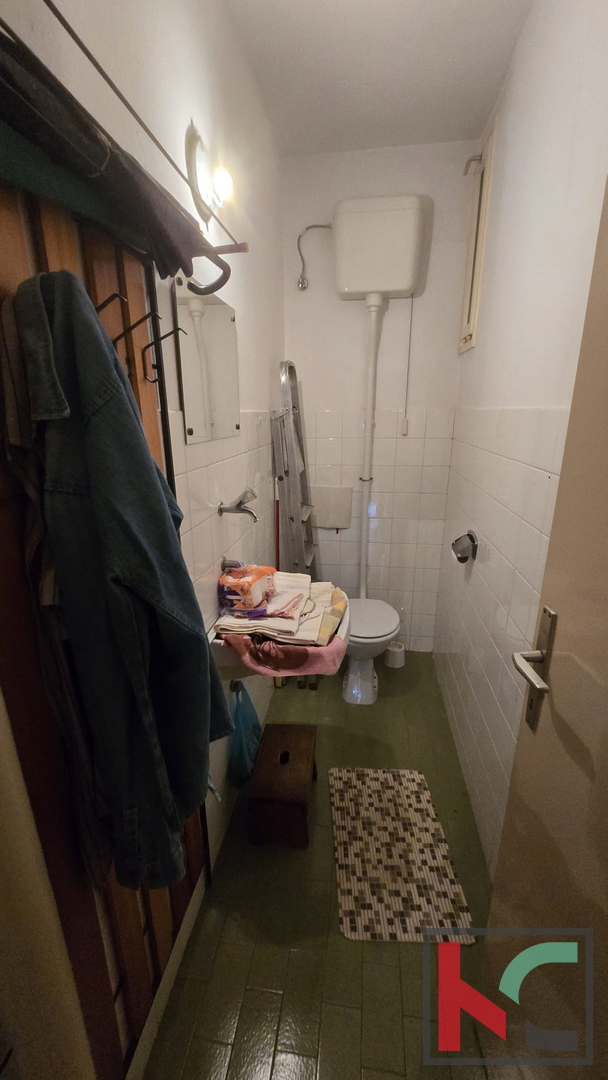 PULA, VERUDA, TROSOBNO STANOVANJE NA ZAŽELENI LOKACIJI#PRODAJA