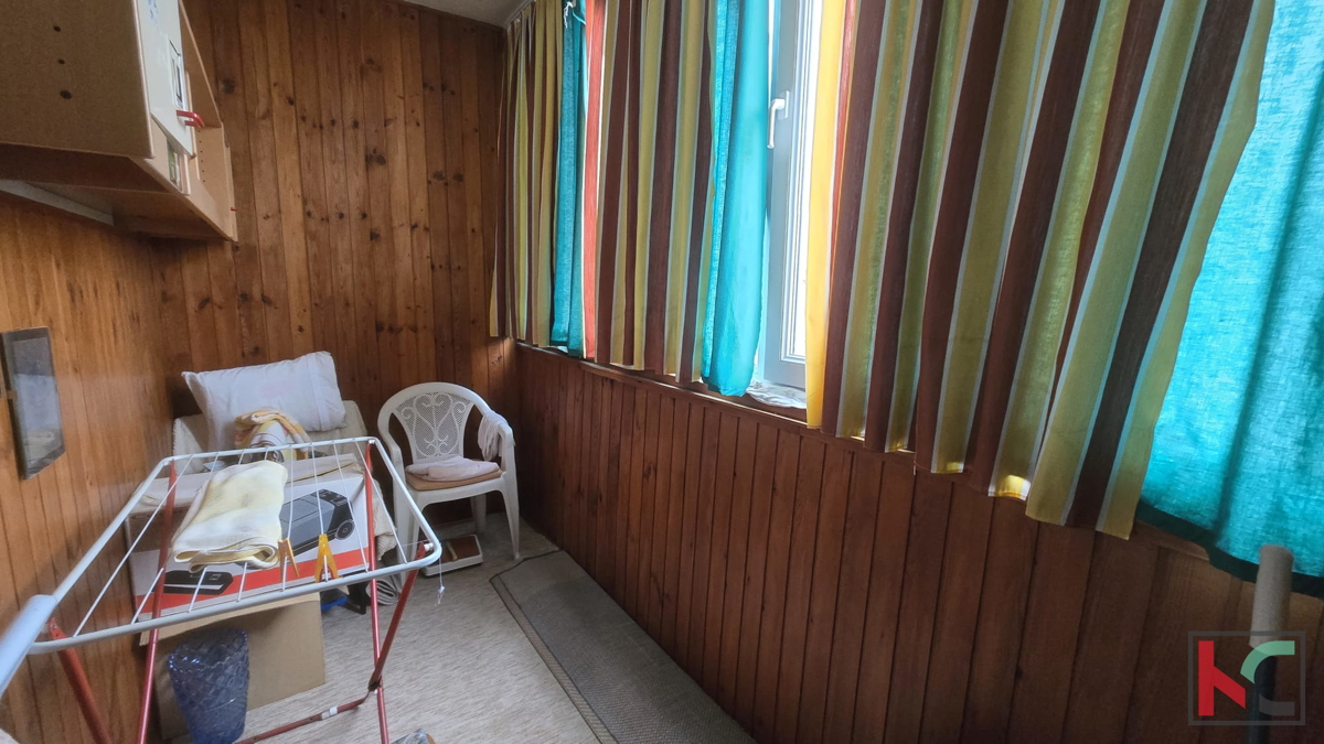 PULA, VERUDA, TROSOBNO STANOVANJE NA ZAŽELENI LOKACIJI#PRODAJA