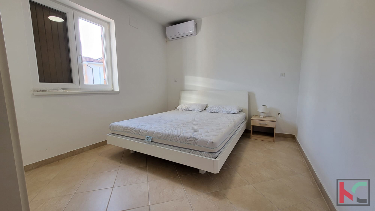 Istra, Premantura - Volme, štirisobno stanovanje 115,45 m2 z bazenom
