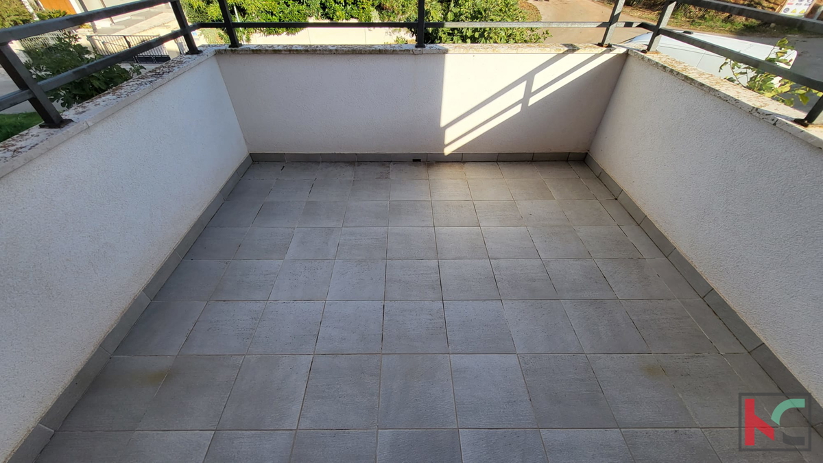 Istra, Premantura - Volme, štirisobno stanovanje 115,45 m2 z bazenom