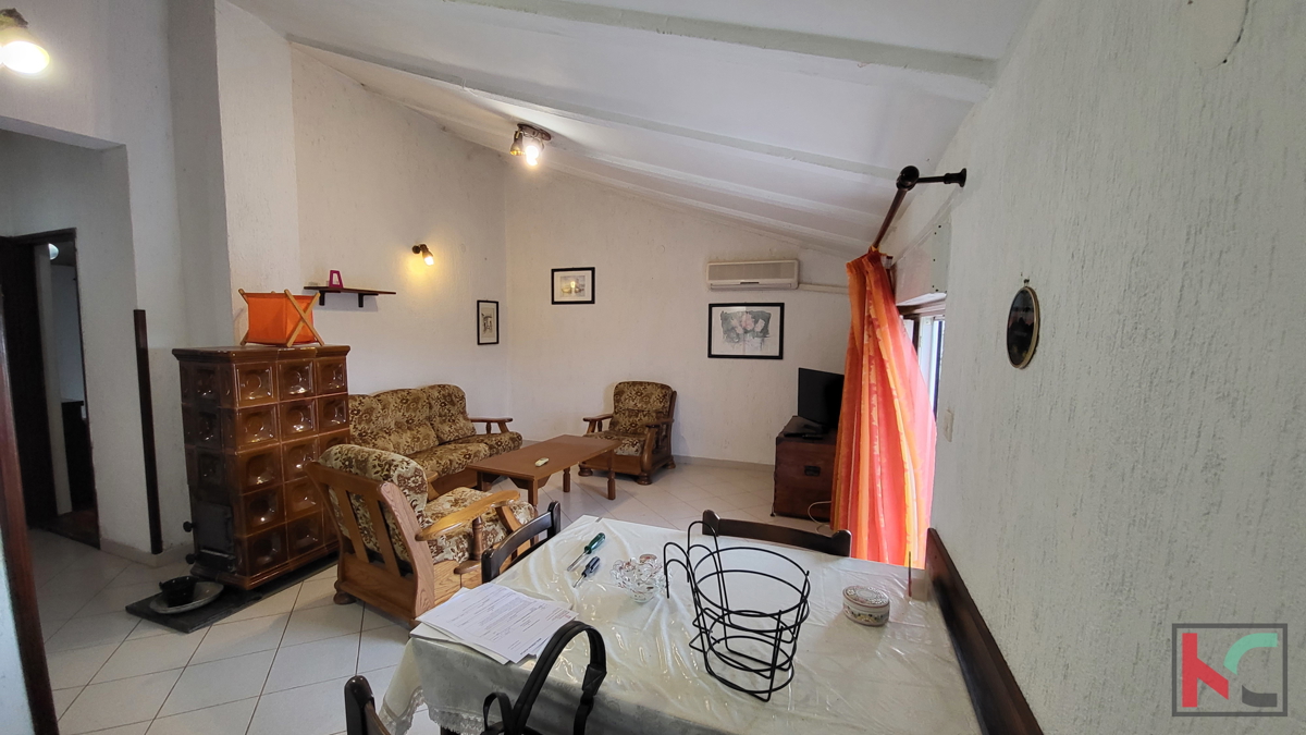 Istra - Peruški, hiša na prostorni parceli 1000m2, pogled na morje # prodamo