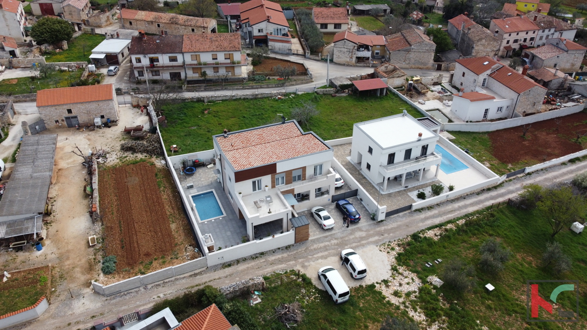 Luksuzna vila z bazenom in pogledom na morje in Brione v Galižani