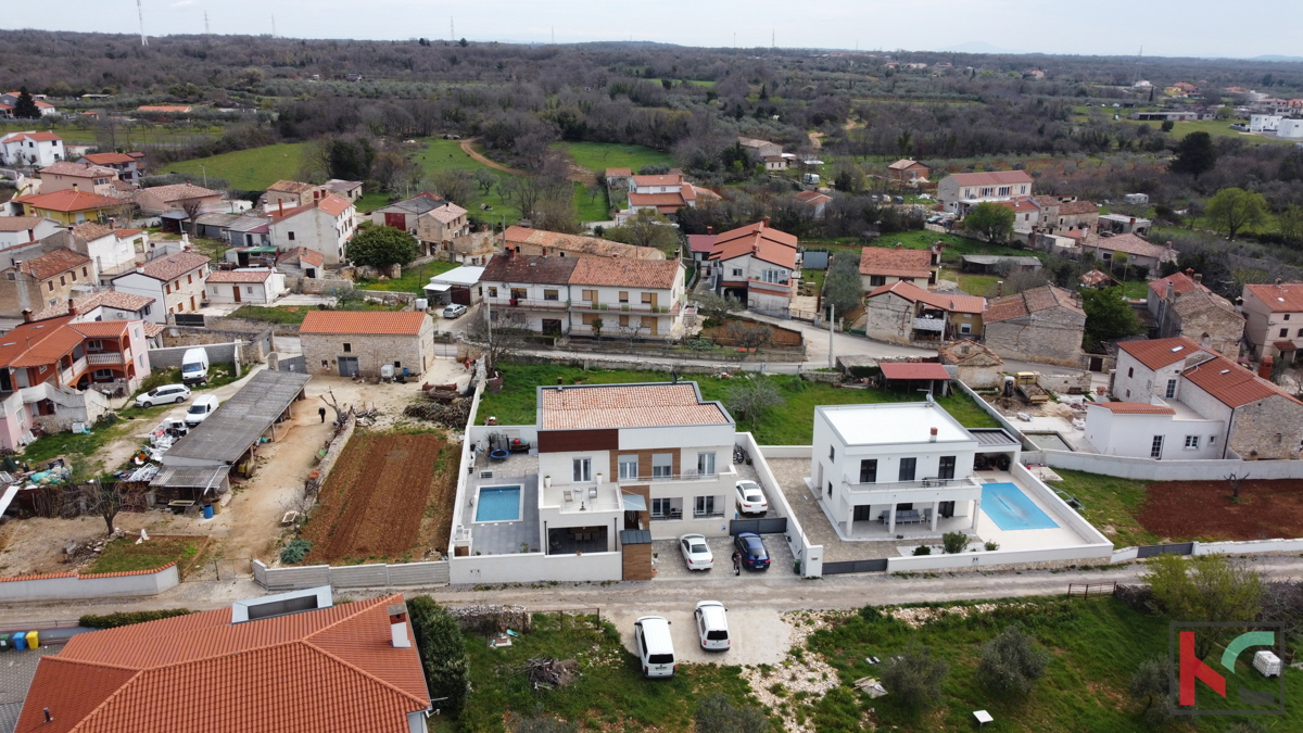Luksuzna vila z bazenom in pogledom na morje in Brione v Galižani