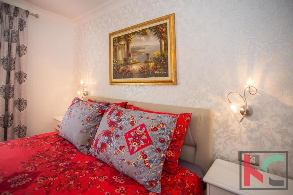 Istra, Poreč, hiša v rustikalnem interierju z bazenom in urejenim vrtom, #prodaja