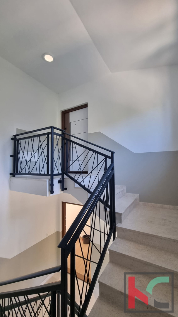 Istra, Medulin, Pomer, stanovanje v novogradnji, 90m2 z dvema parkirnima mestoma #prodaja