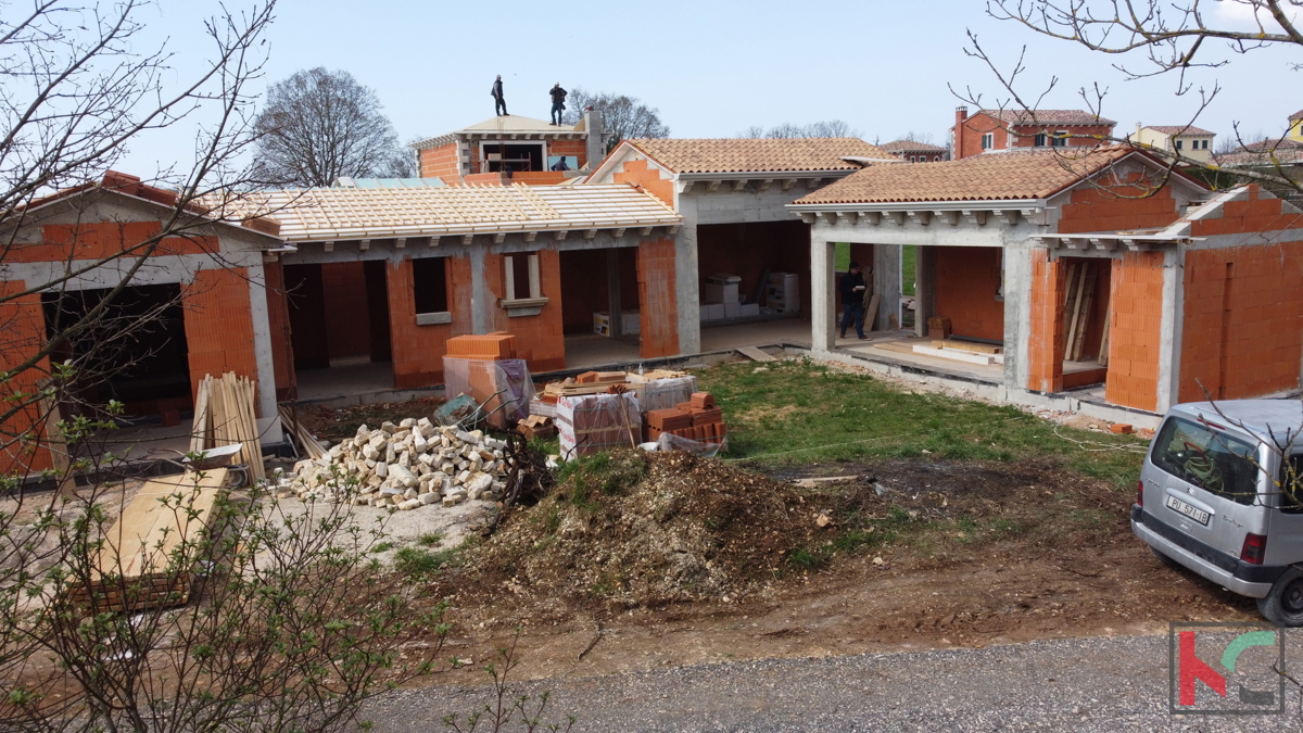 Istra, Tinjan, kamnita vila v izgradnji 170m2, #prodaja