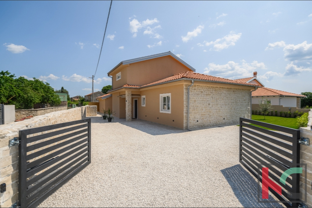 Kanfanar, samostojna pametna hiša 186m2 z ločenim stanovanjem in bazenom #prodaja