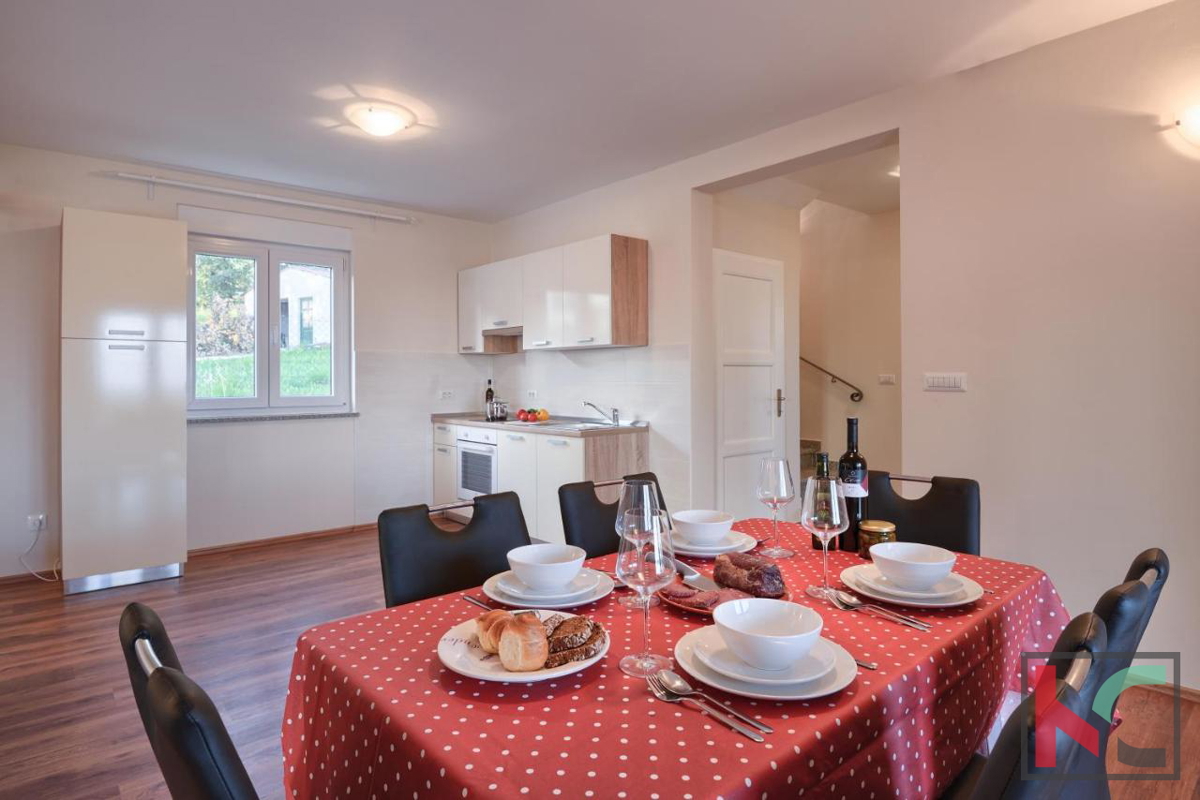 Istra, okolica Poreča, vila z bazenom 160 m2 na mirni lokaciji, #prodaja