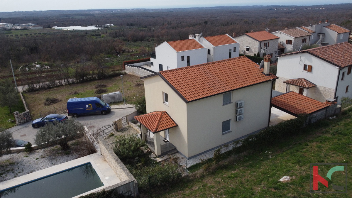 Istra, okolica Poreča, vila z bazenom 160 m2 na mirni lokaciji, #prodaja
