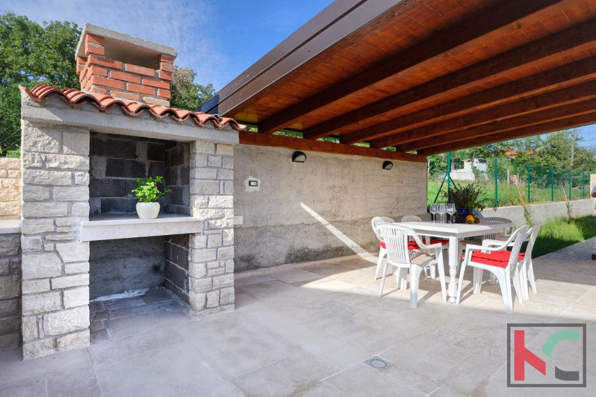 Istra, okolica Poreča, vila z bazenom 160 m2 na mirni lokaciji, #prodaja