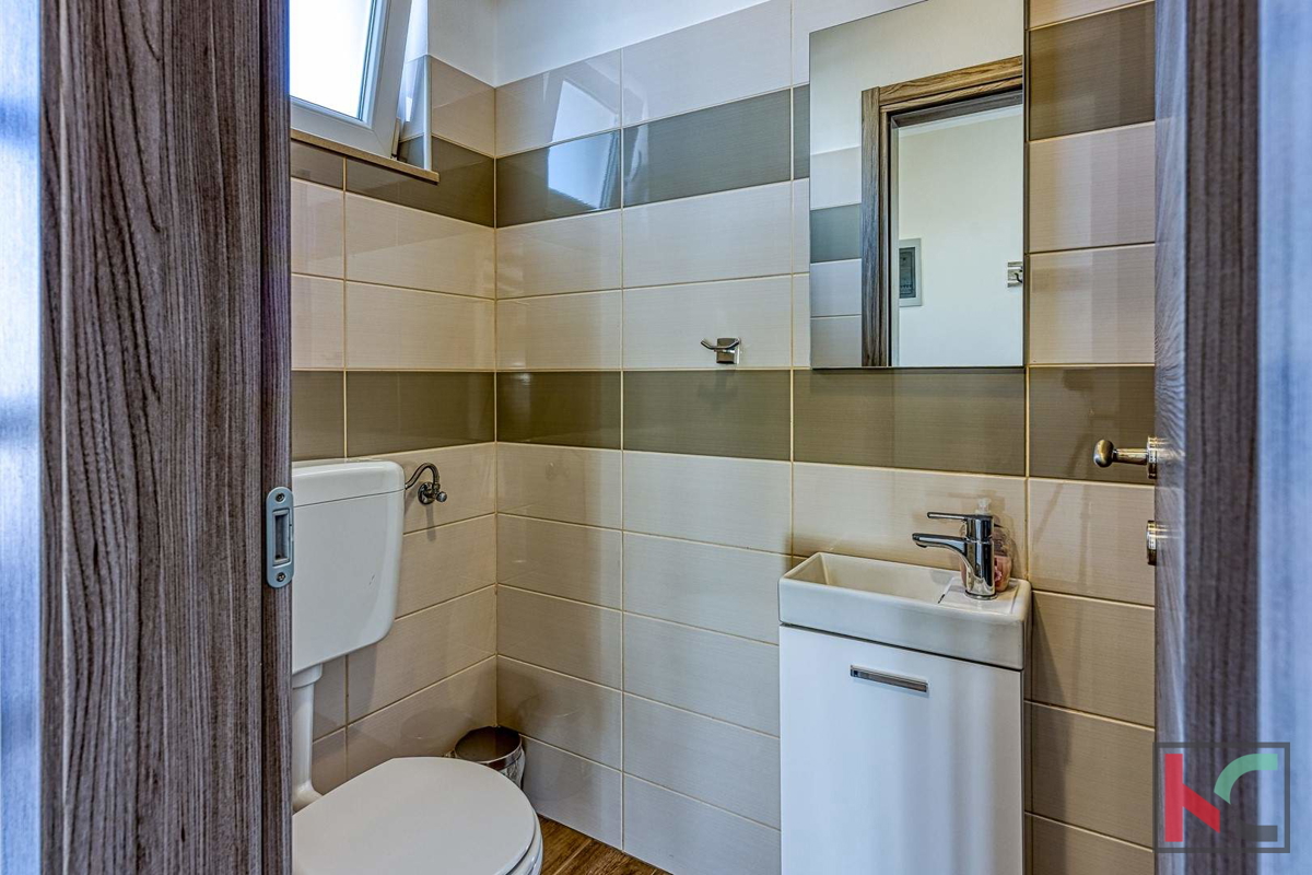 Istra, Loborika, hiša z bazenom in urejenim vrtom 745 m2, #prodaja