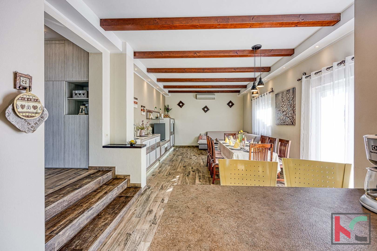 Istra, Loborika, hiša z bazenom in urejenim vrtom 745 m2, #prodaja