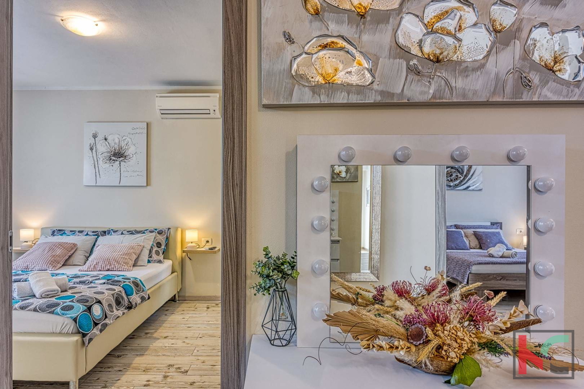 Istra, Loborika, hiša z bazenom in urejenim vrtom 745 m2, #prodaja